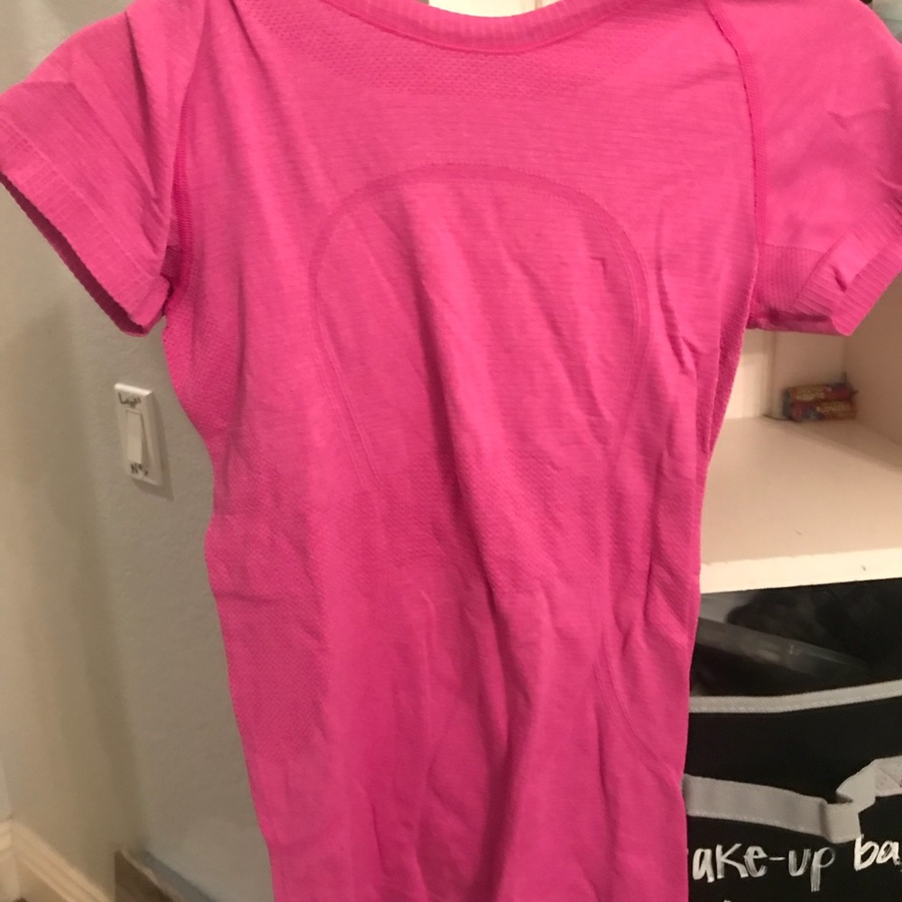 lululemon pink shirt! Size small